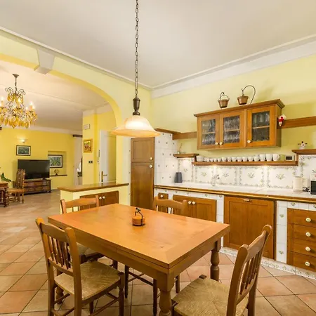 Villa Imperial *