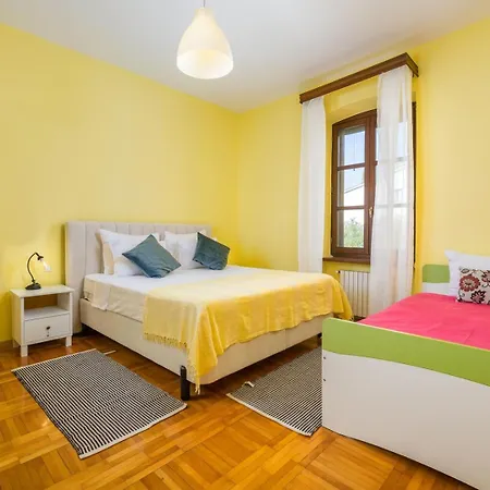 Villa Imperial *